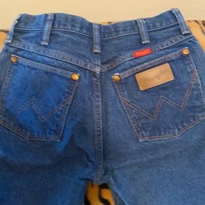 Vintage wrangler jeans, old school, non stretch, heavy denim, like brand new
